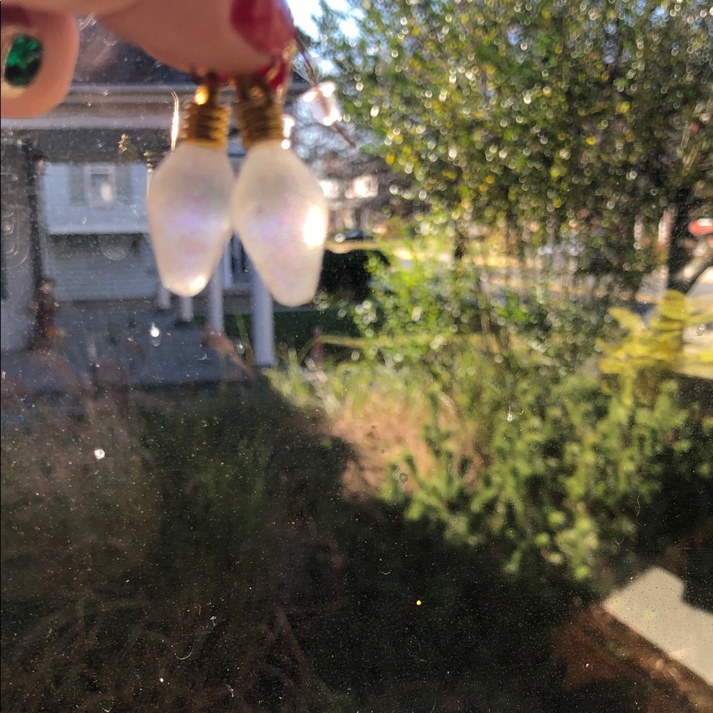 Elegant  Vintage White Holographic Christmas Teardrop Glass Bulb Earrings